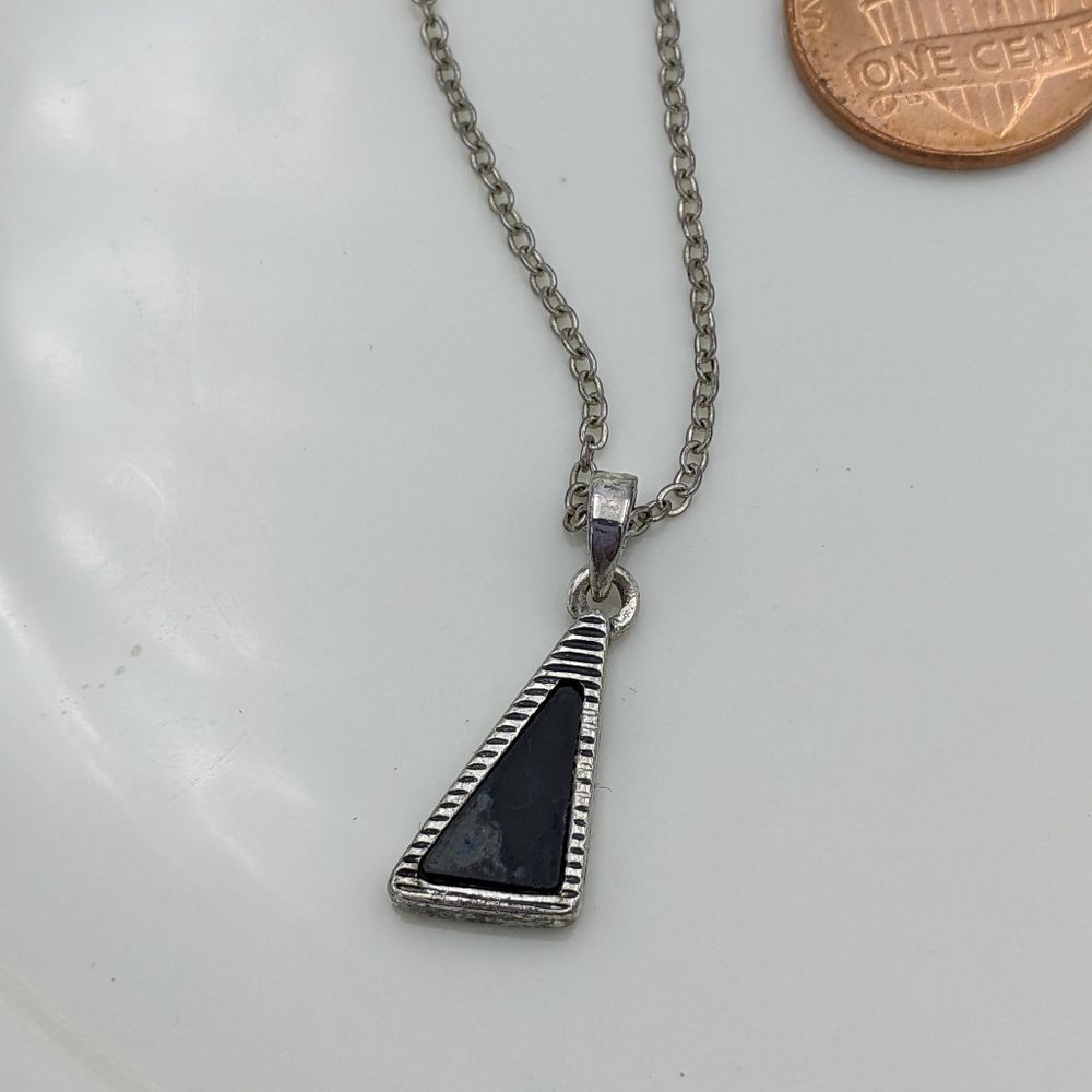 ✨3 for 25✨ Silver Tone Black Triangle Necklace
